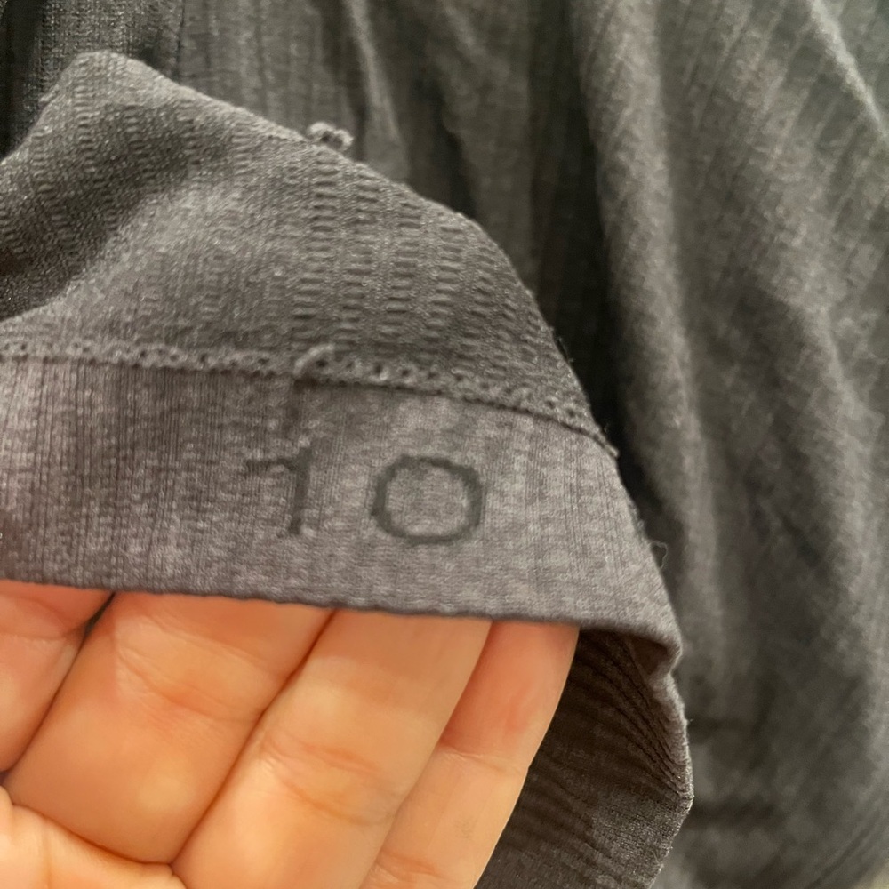 🍋LULULEMON Ribbed‎ Tank Top - Picture 4 of 5